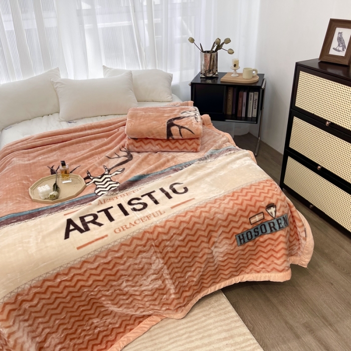 91家纺网 家纺一手货源 找家纺 缔缦 2022新款More design毛毯 云丝毯 橘粉色