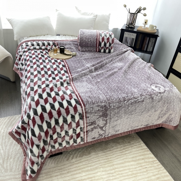 91家纺网 家纺一手货源 找家纺 缔缦 2022新款More design毛毯 云丝毯 菱格