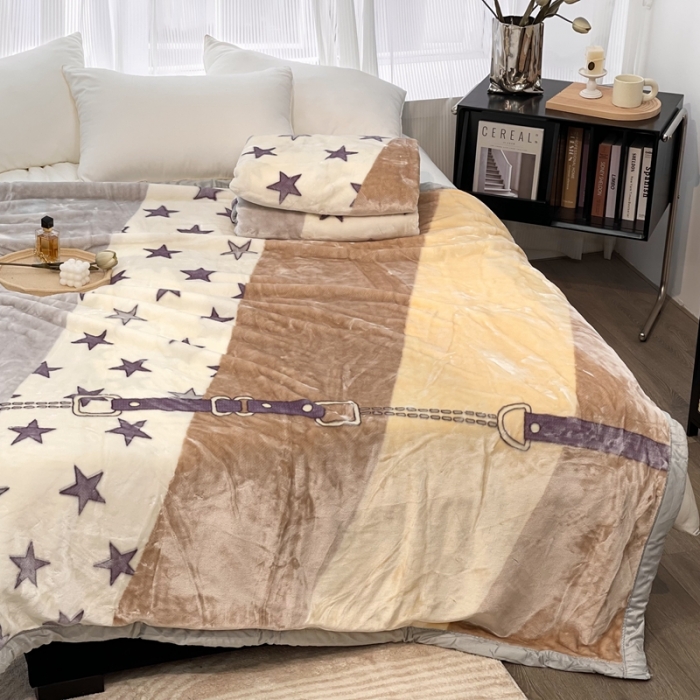 91家纺网 家纺一手货源 找家纺 缔缦 2022新款More design毛毯 云丝毯 拼色星星