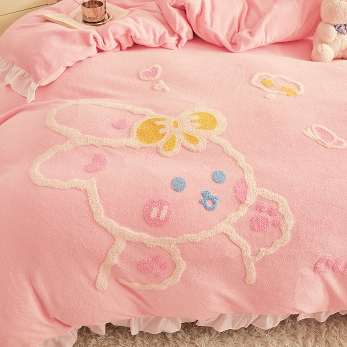 91家纺网 家纺一手货源 找家纺 总泉欣2024新款牛奶绒卡通毛巾绣福兔系列四件套（专版花型）