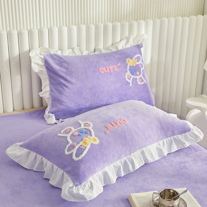 91家纺网 家纺一手货源 找家纺 泉欣新款牛奶绒卡通毛巾绣福兔系列四件套（专版花型） 福兔-紫