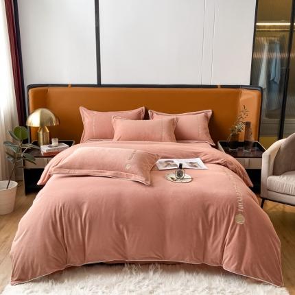 91家纺网 家纺一手货源 找家纺 嗯呢 2023新款A类高克重轻奢刺绣婴儿绒四件套 茶粉