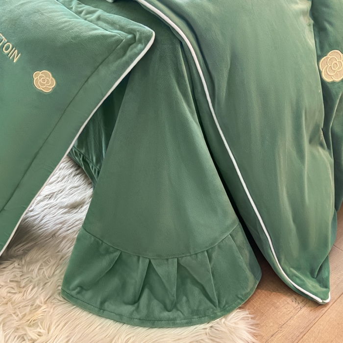 91家纺网 家纺一手货源 找家纺 嗯呢 2023新款A类高克重轻奢刺绣婴儿绒四件套 抹茶绿