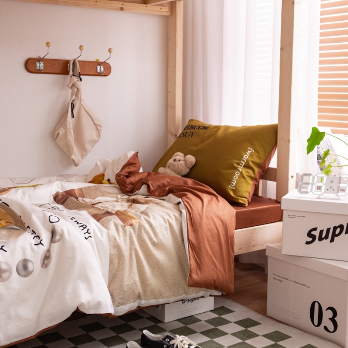 91家纺网 家纺一手货源 找家纺 安莱生活 2022八月如歌ins韩风60支数码印花学生三件套 八月如歌-焦糖