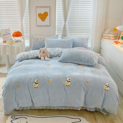 91家纺网 家纺一手货源 找家纺 总麦朵2022新款毛巾绣牛奶绒四件套格子双拼法莱水晶四件套