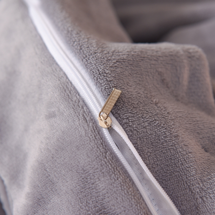 91家纺网 家纺一手货源 找家纺 欧冠 2022秋冬新款高端刺绣牛奶绒四件套 宝蓝-灰