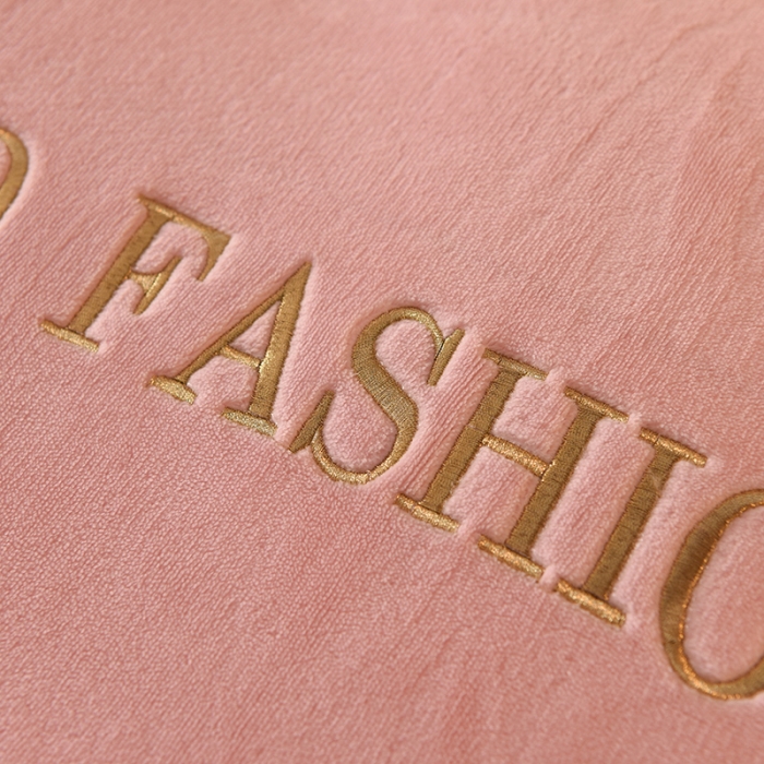 91家纺网 家纺一手货源 找家纺 欧冠 2022秋冬新款高端刺绣牛奶绒四件套 粉-灰