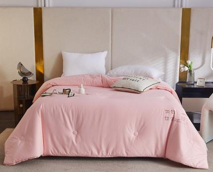 91家纺网 家纺一手货源 找家纺 A+爱家 贵族55大豆被 粉色