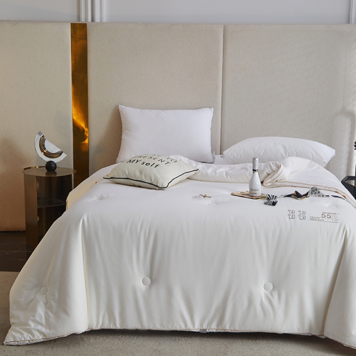 91家纺网 家纺一手货源 找家纺 A+爱家 贵族55大豆被 白色