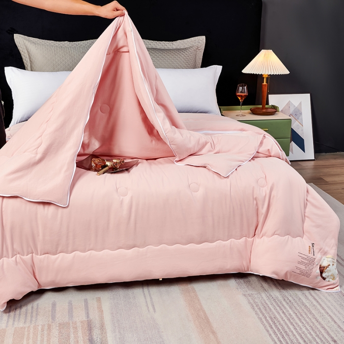 91家纺网 家纺一手货源 找家纺 丽卡家纺 2023新款蚕蛹蛋白大豆子母被 粉色