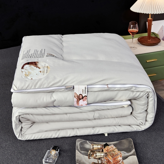 91家纺网 家纺一手货源 找家纺 丽卡家纺 2023新款蚕蛹蛋白大豆子母被 灰色