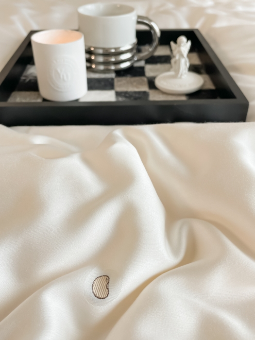 91家纺网 家纺一手货源 找家纺 纪梵茜 蚕丝大豆被