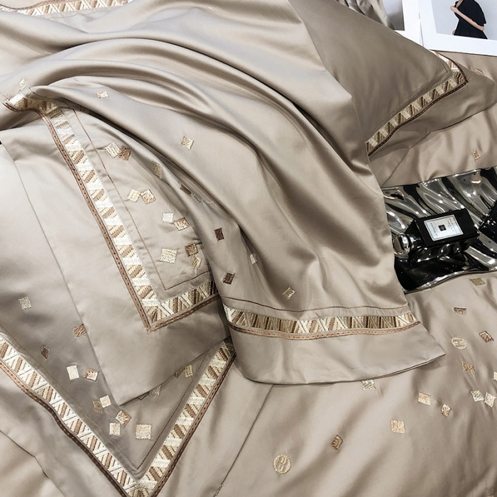 91家纺网 家纺一手货源 找家纺 乐视家纺2024新款120支双股澳棉刺绣四件套 露娜-绅士咖