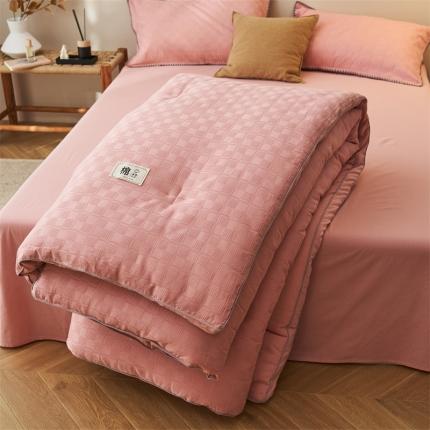 91家纺网 家纺一手货源 找家纺 2022新款华夫格提花立体大豆冬被-风华系列 风华-盈粉