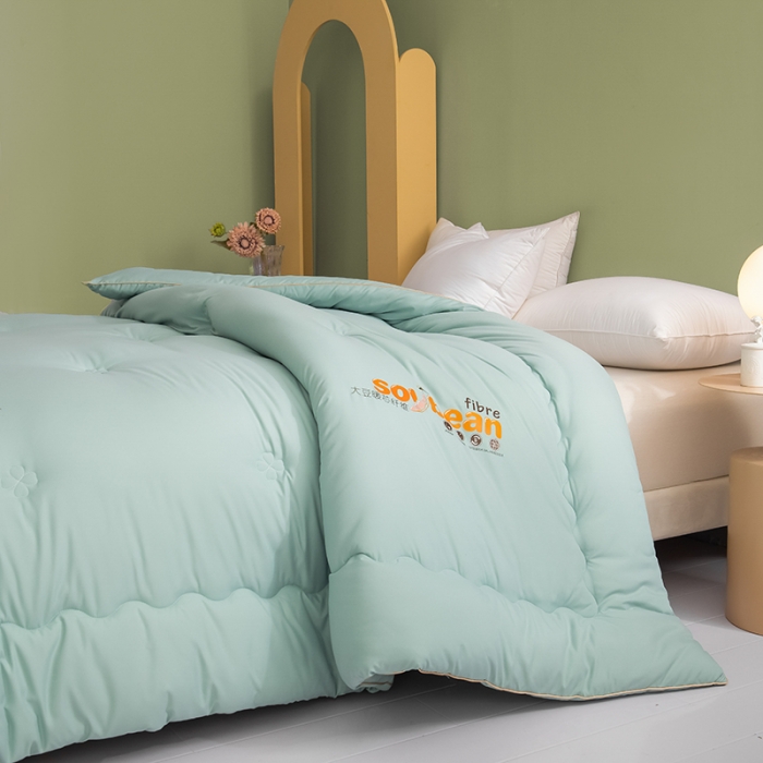 91家纺网 家纺一手货源 找家纺 魅图 2025新款大豆暖芯纤维被春秋被冬被 浅灰绿