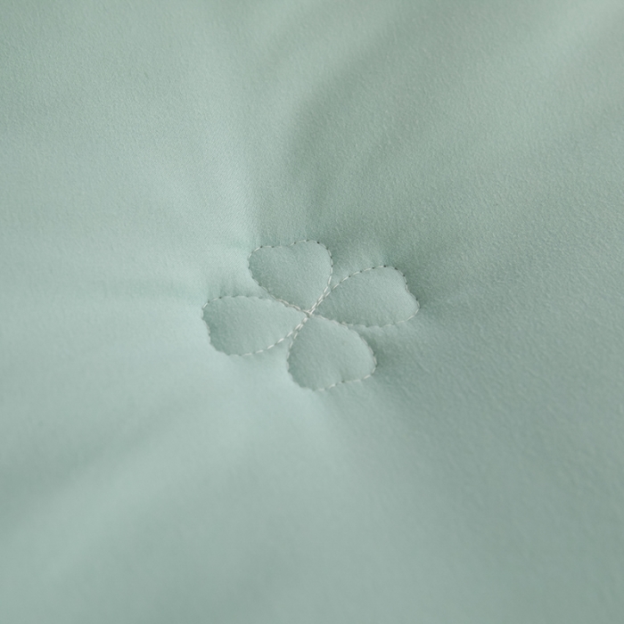 91家纺网 家纺一手货源 找家纺 魅图 2025新款大豆暖芯纤维被春秋被冬被 浅灰绿