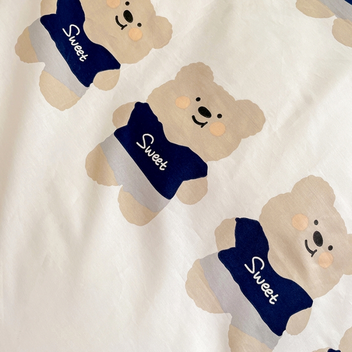 91家纺网 家纺一手货源 找家纺 昔可 2022新款开学季全棉卡通印花学生三件套 公仔熊