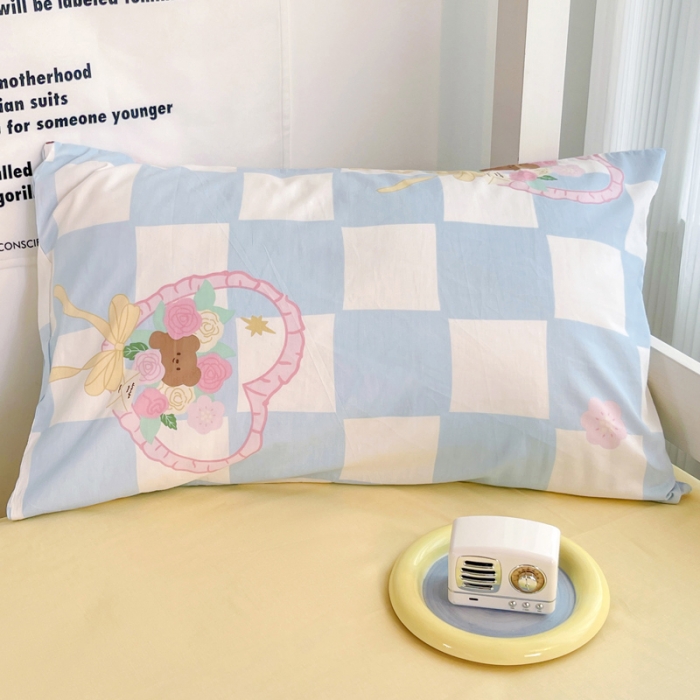 91家纺网 家纺一手货源 找家纺 昔可 2022新款开学季全棉卡通印花学生三件套 蓝格爱心熊