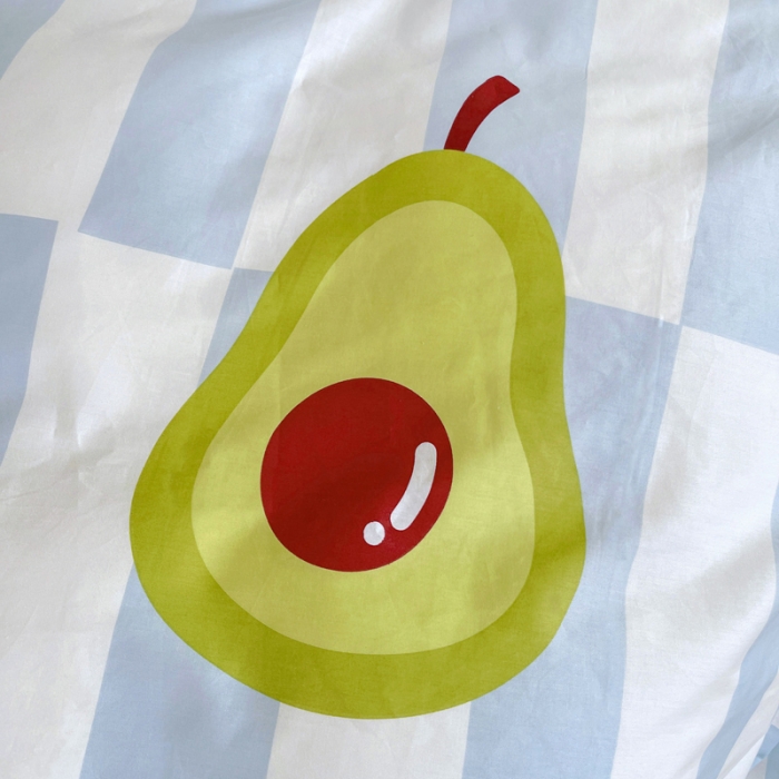 91家纺网 家纺一手货源 找家纺 昔可 2022新款开学季全棉卡通印花学生三件套 蓝棋盘绿果