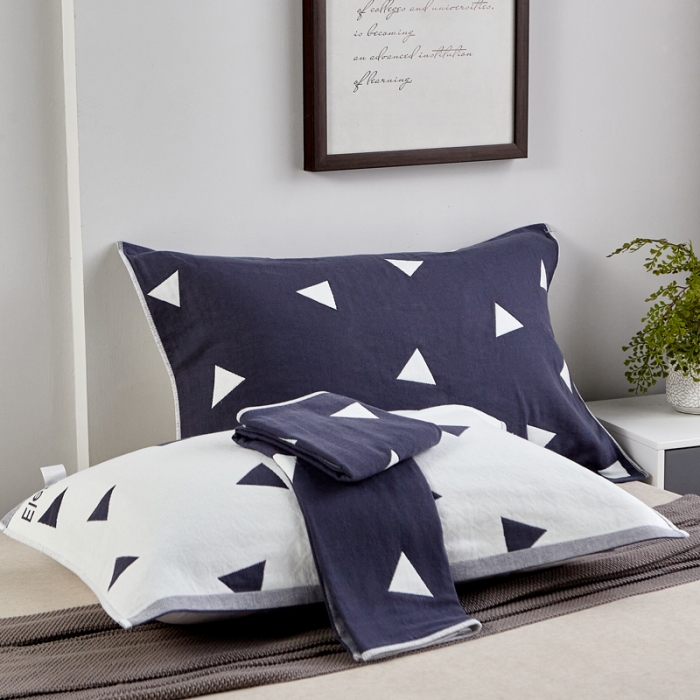 91家纺网 家纺一手货源 找家纺 朴尔2022新款朴尔纯色全棉三层定位枕巾（一对装） 冷感空间墨兰