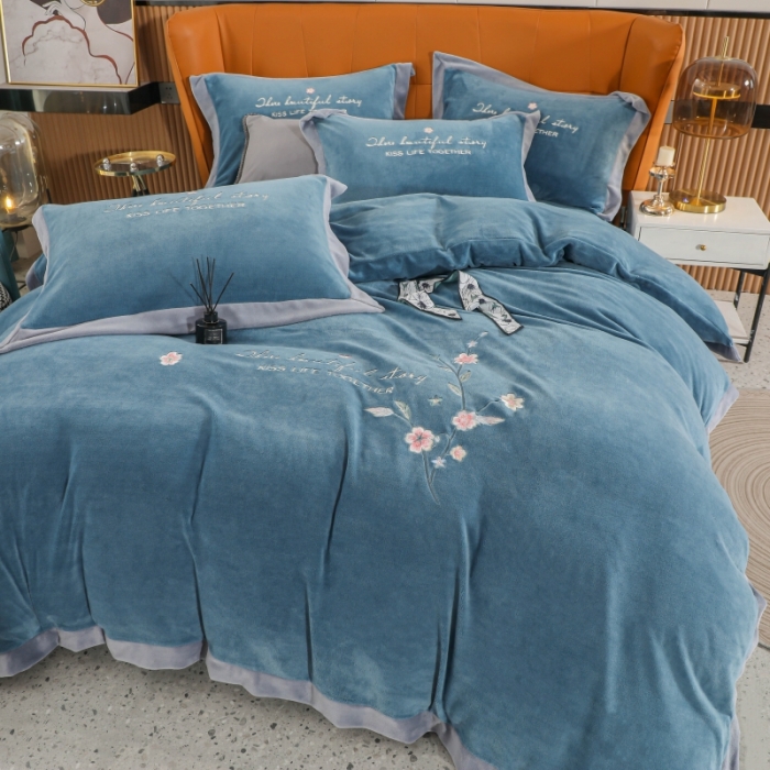 91家纺网 家纺一手货源 找家纺 优姿家纺 2022新款拼角10斤牛奶绒四件套 暗香-宝石蓝