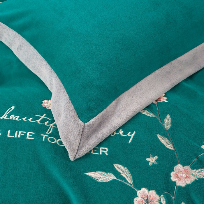 91家纺网 家纺一手货源 找家纺 优姿家纺 2022新款拼角10斤牛奶绒四件套 暗香-孔雀蓝