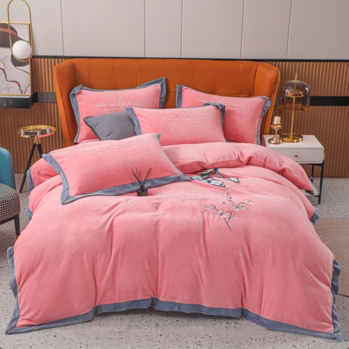 91家纺网 家纺一手货源 找家纺 优姿家纺 2022新款拼角10斤牛奶绒四件套 暗香-少女粉