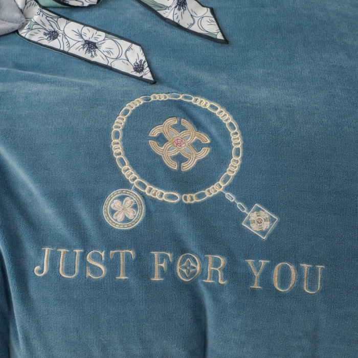 91家纺网 家纺一手货源 找家纺 优姿家纺 2022新款拼角10斤牛奶绒四件套 相约时尚-宝石蓝