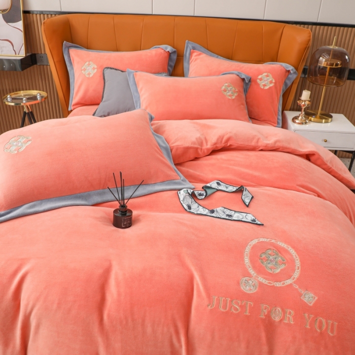 91家纺网 家纺一手货源 找家纺 优姿家纺 2022新款拼角10斤牛奶绒四件套 相约时尚-香妃桔