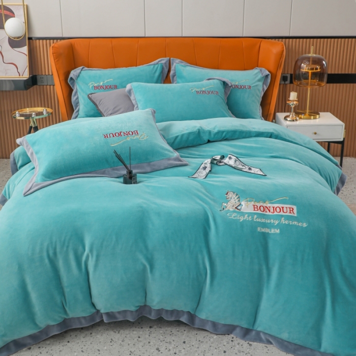 91家纺网 家纺一手货源 找家纺 优姿家纺 2022新款拼角10斤牛奶绒四件套 重温经典-湖兰