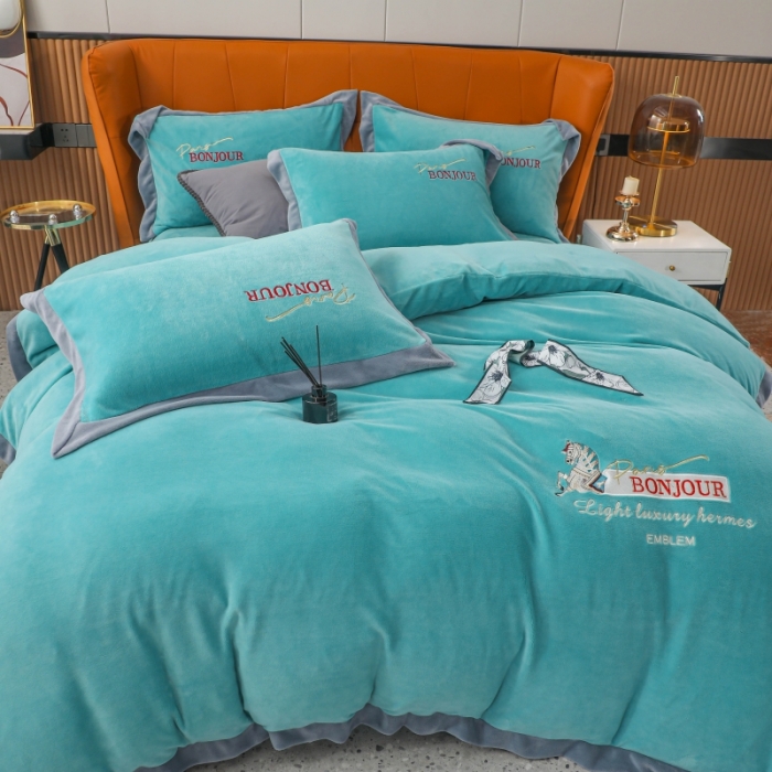 91家纺网 家纺一手货源 找家纺 优姿家纺 2022新款拼角10斤牛奶绒四件套 重温经典-湖兰