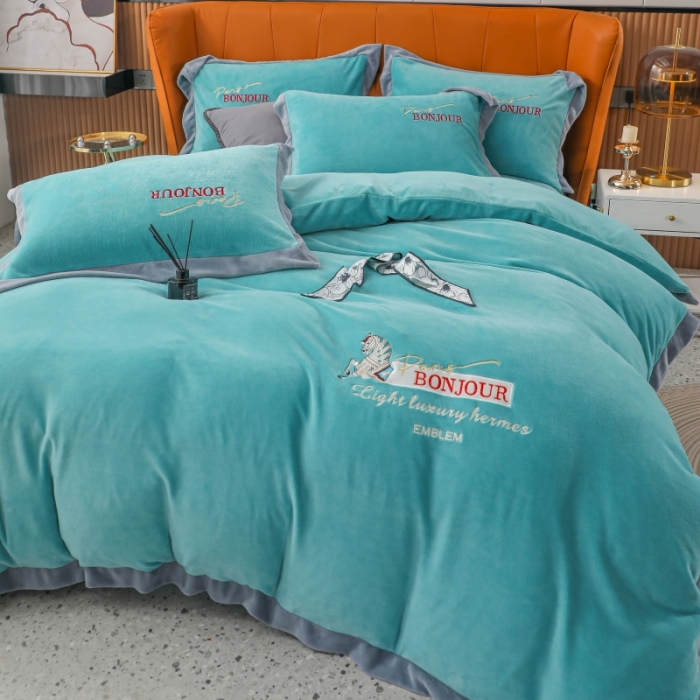 91家纺网 家纺一手货源 找家纺 优姿家纺 2022新款拼角10斤牛奶绒四件套 重温经典-湖兰