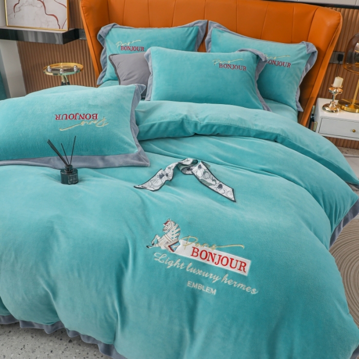 91家纺网 家纺一手货源 找家纺 优姿家纺 2022新款拼角10斤牛奶绒四件套 重温经典-湖兰