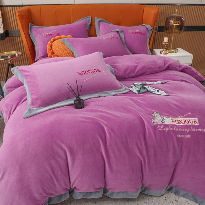 91家纺网 家纺一手货源 找家纺 优姿家纺 2022新款拼角10斤牛奶绒四件套 重温经典-千代紫