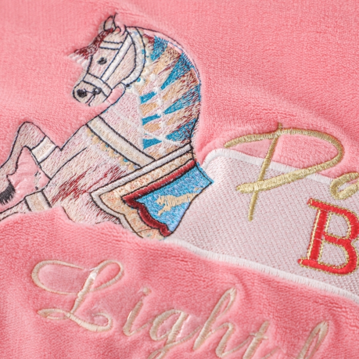 91家纺网 家纺一手货源 找家纺 优姿家纺 2022新款拼角10斤牛奶绒四件套 重温经典-少女粉