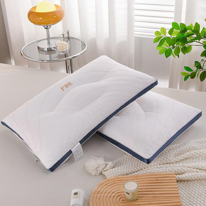 91家纺网 家纺一手货源 找家纺 全棉撞色刺绣绗缝立体护颈枕芯分区羽丝绒助眠枕头定型家用保健枕