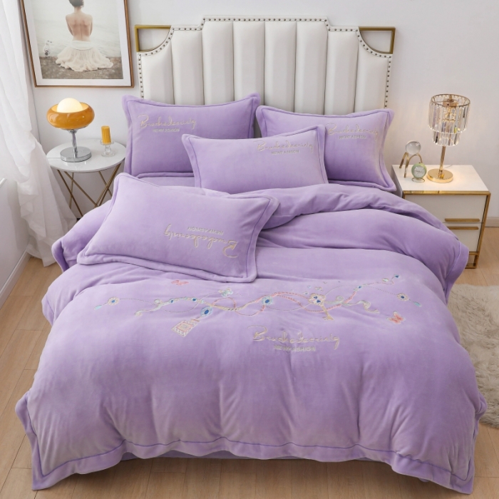 91家纺网 家纺一手货源 找家纺 优姿家纺 2022新款宽边10斤牛奶绒四件套 爱情密码-紫