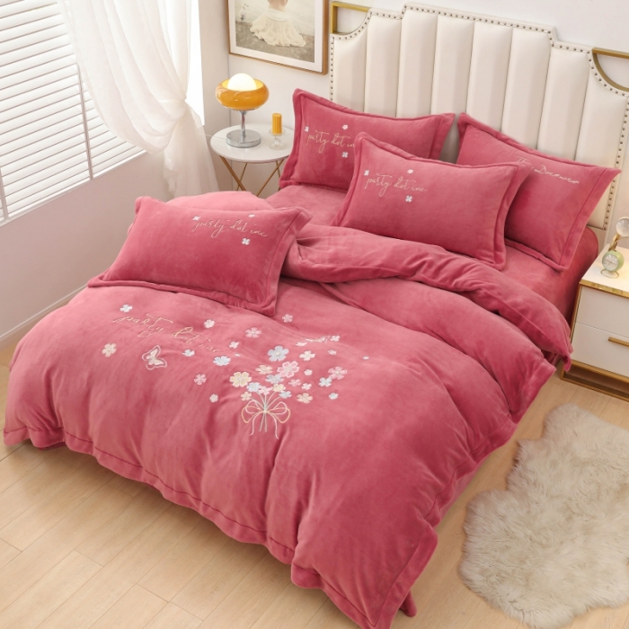 91家纺网 家纺一手货源 找家纺 优姿家纺 2022新款宽边10斤牛奶绒四件套 蝶舞花开-豆沙