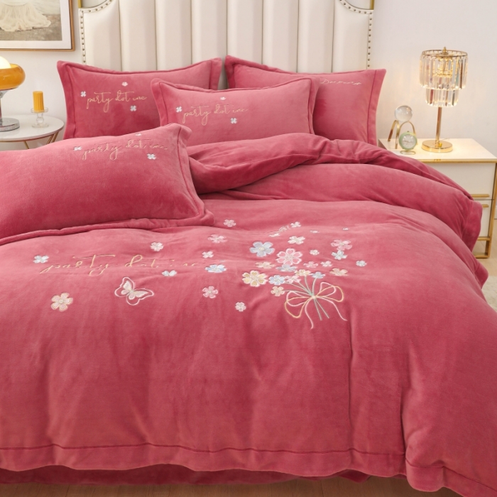 91家纺网 家纺一手货源 找家纺 优姿家纺 2022新款宽边10斤牛奶绒四件套 蝶舞花开-豆沙