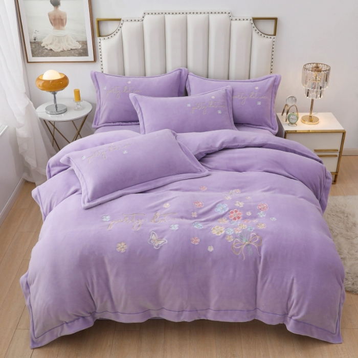 91家纺网 家纺一手货源 找家纺 优姿家纺 2022新款宽边10斤牛奶绒四件套 蝶舞花开-紫