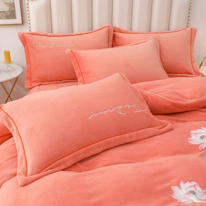 91家纺网 家纺一手货源 找家纺 优姿家纺 2022新款宽边10斤牛奶绒四件套 荷塘月色-香妃桔