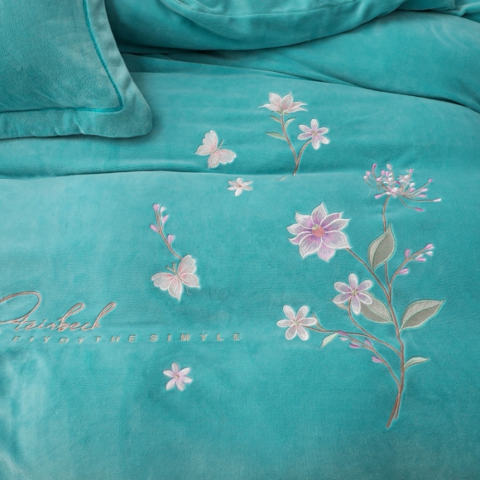 91家纺网 家纺一手货源 找家纺 优姿家纺 2022新款宽边10斤牛奶绒四件套 紫色花语-湖兰