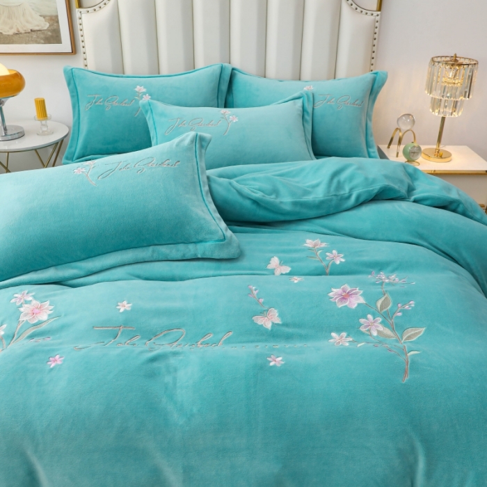 91家纺网 家纺一手货源 找家纺 优姿家纺 2022新款宽边10斤牛奶绒四件套 紫色花语-湖兰