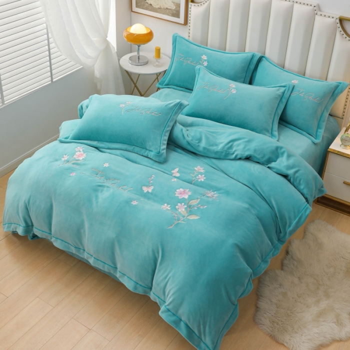 91家纺网 家纺一手货源 找家纺 优姿家纺 2022新款宽边10斤牛奶绒四件套 紫色花语-湖兰