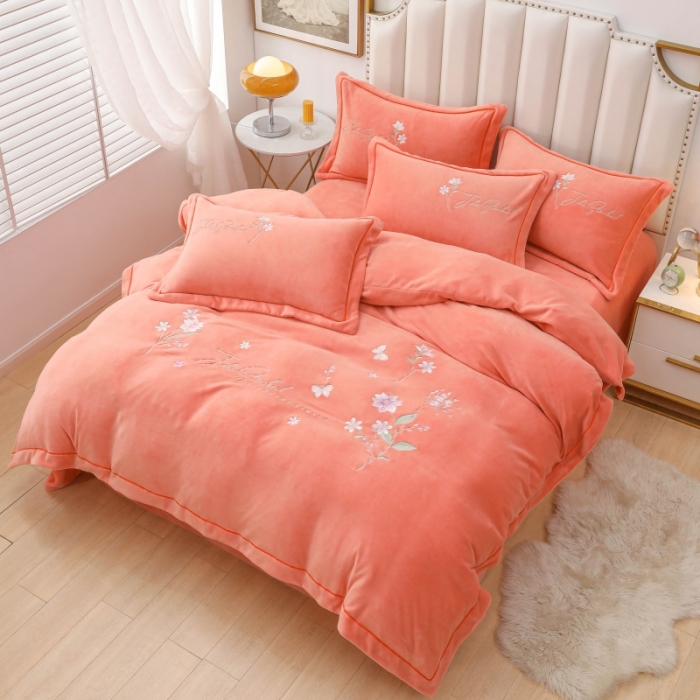 91家纺网 家纺一手货源 找家纺 优姿家纺 2022新款宽边10斤牛奶绒四件套 紫色花语-香妃桔