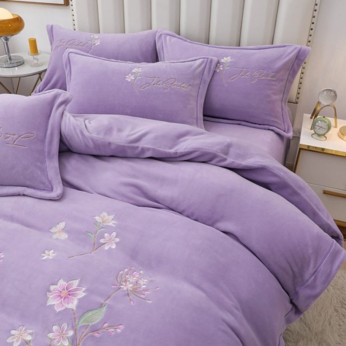 91家纺网 家纺一手货源 找家纺 优姿家纺 2022新款宽边10斤牛奶绒四件套 紫色花语-紫