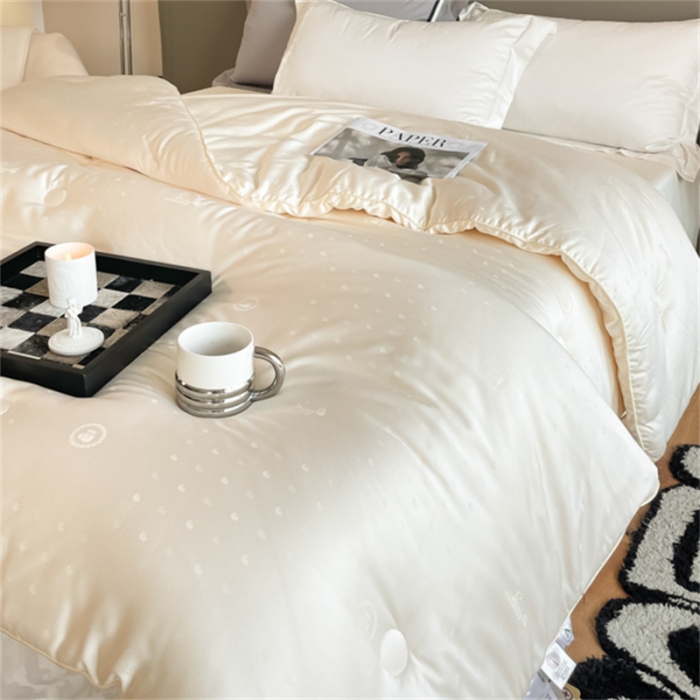 91家纺网 家纺一手货源 找家纺 A+爱家 2024新款A类冬被70%大豆被-豆语 豆语