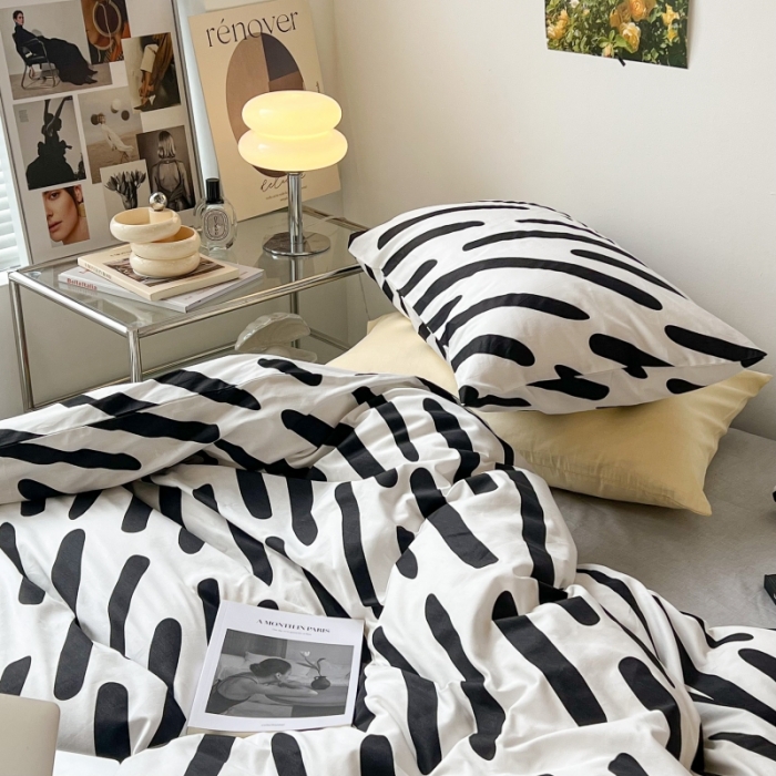 91家纺网 家纺一手货源 找家纺 昔可家纺 2022新款简约几何北欧风全棉四件套 黑白斑马条