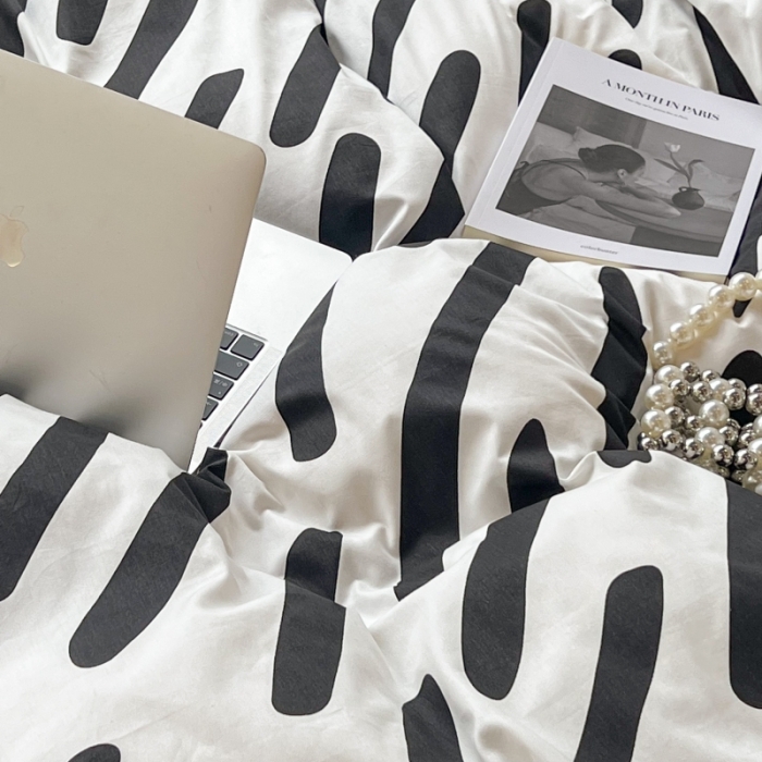 91家纺网 家纺一手货源 找家纺 昔可家纺 2022新款简约几何北欧风全棉四件套 黑白斑马条