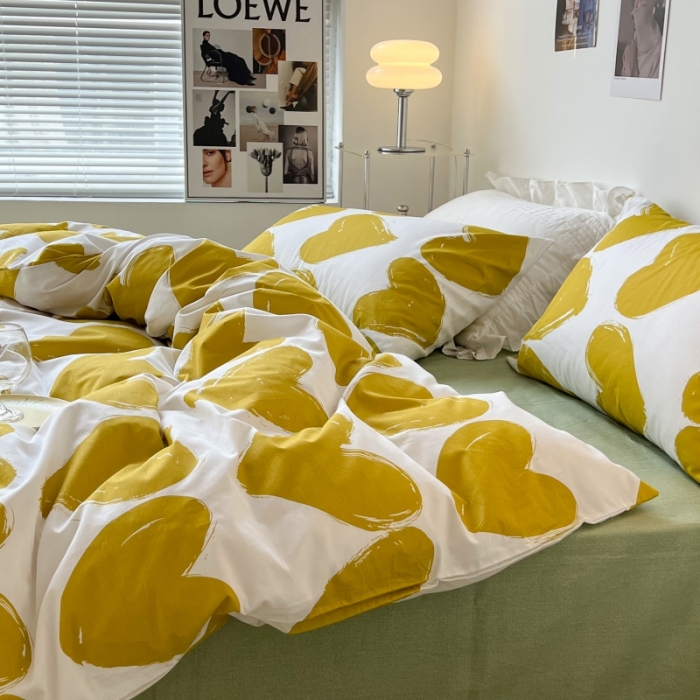 91家纺网 家纺一手货源 找家纺 昔可家纺 2022新款简约几何北欧风全棉四件套 黄色爱心